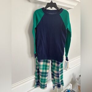 New! With tags Carters boys pajamas size 7